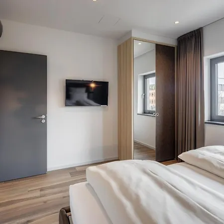Triolax Apartments Bed & Breakfast *